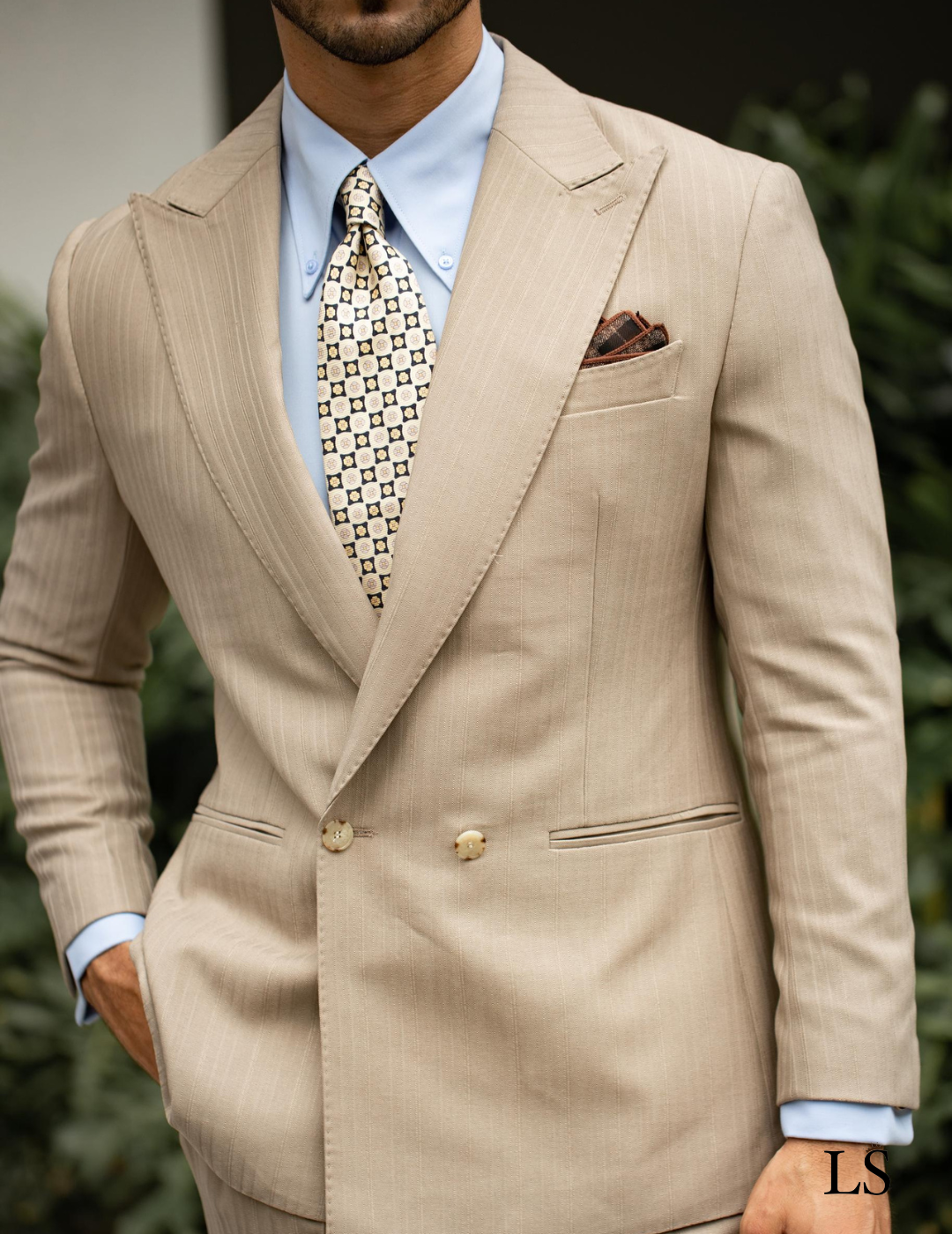 Riviera Linen Double-Breasted Suit