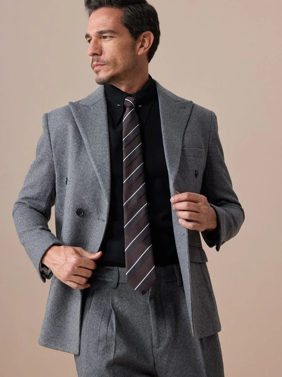 Regio Double Breasted Suit
