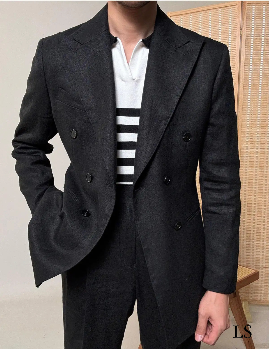 Looped LS035 Double-Breasted Linen Suit