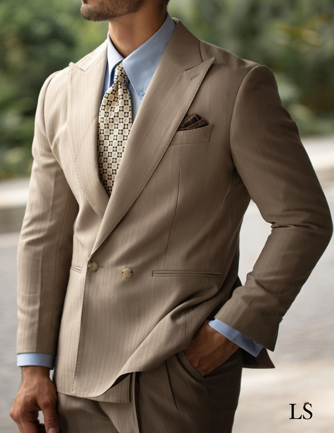 Riviera Linen Double-Breasted Suit