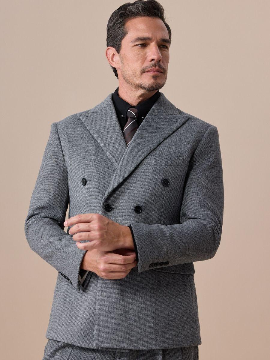 Regio Double Breasted Suit